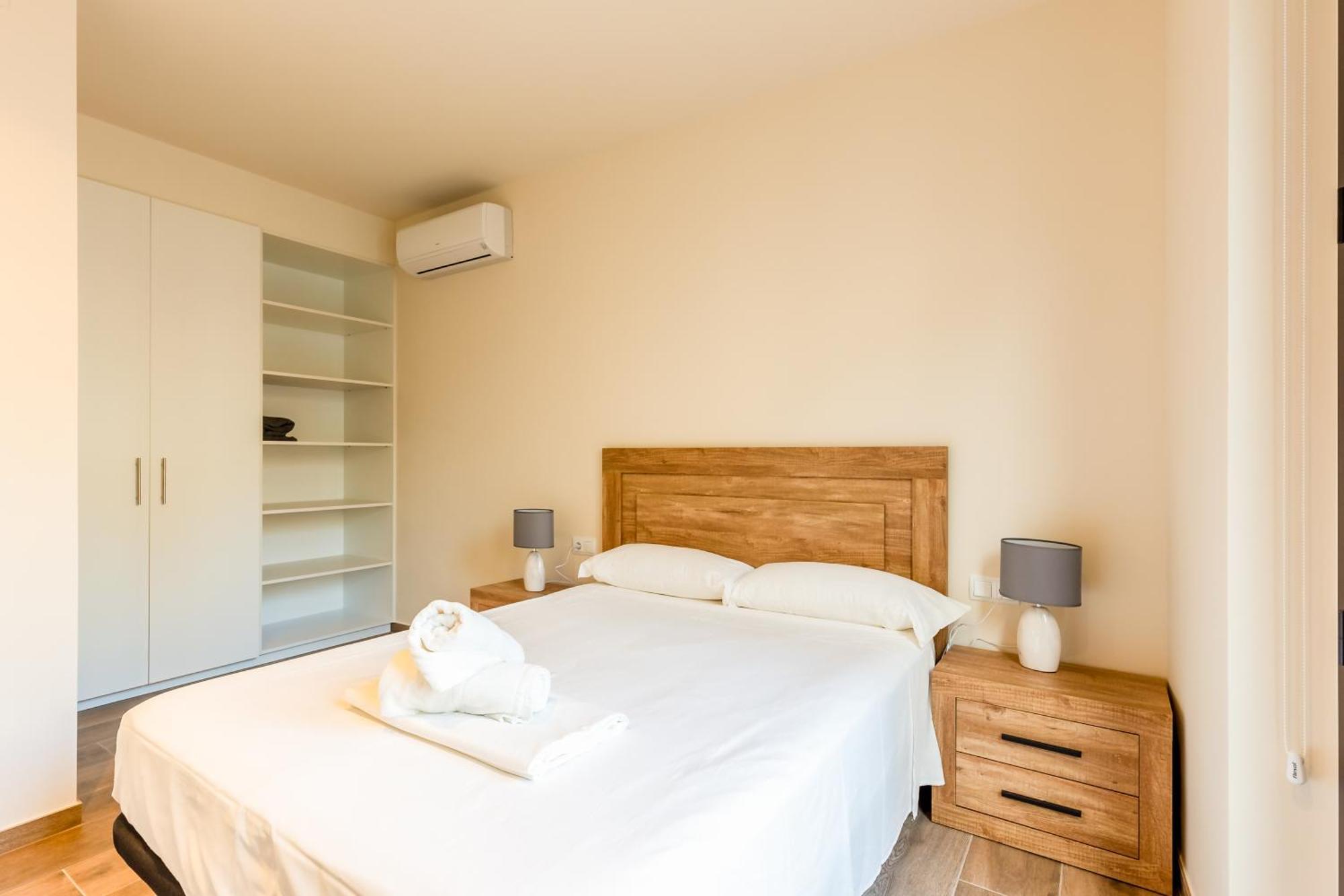 Can Cintet 1 Apartamento En La Plaza De Besalú Екстериор снимка