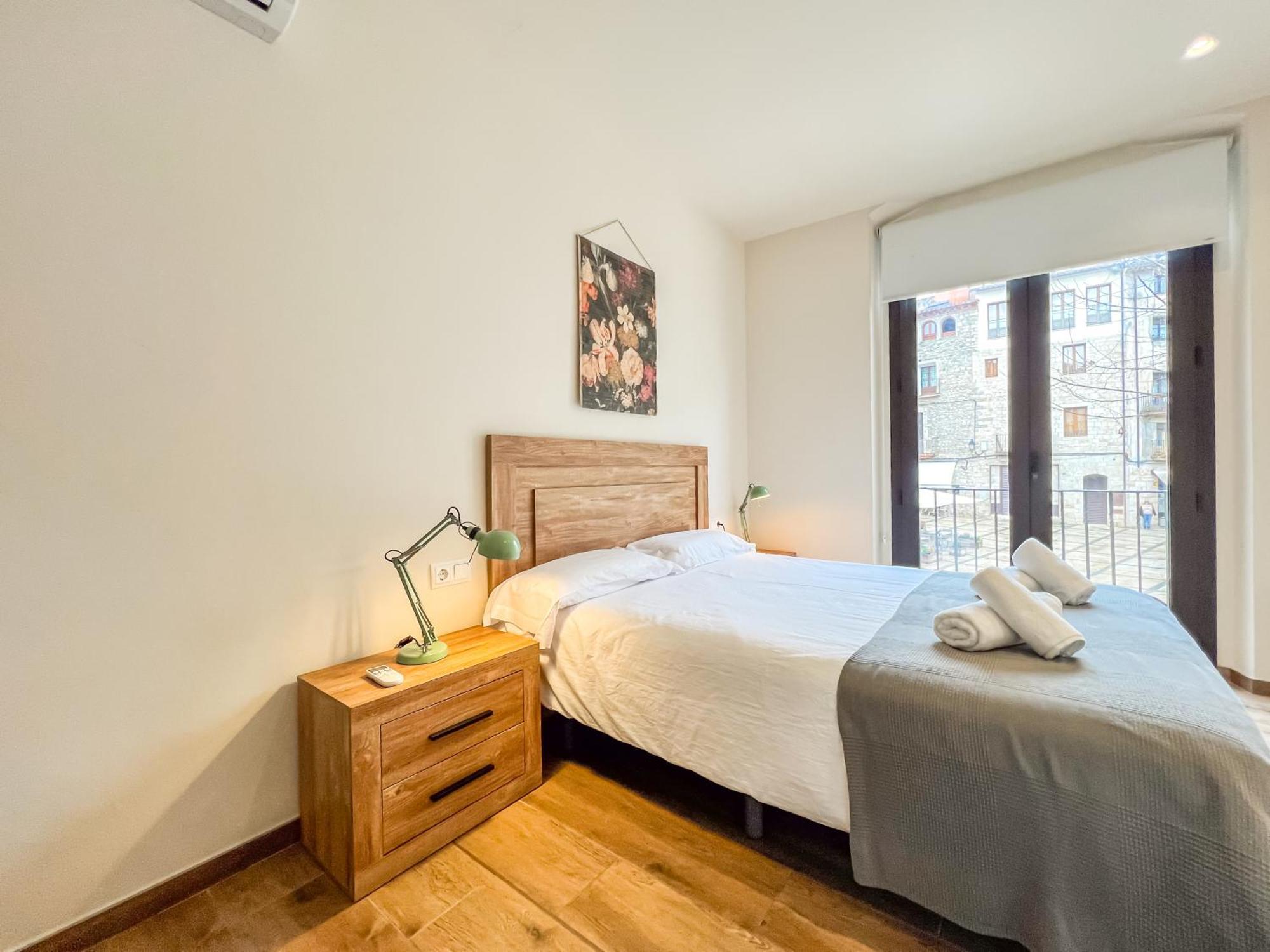 Can Cintet 1 Apartamento En La Plaza De Besalú Екстериор снимка