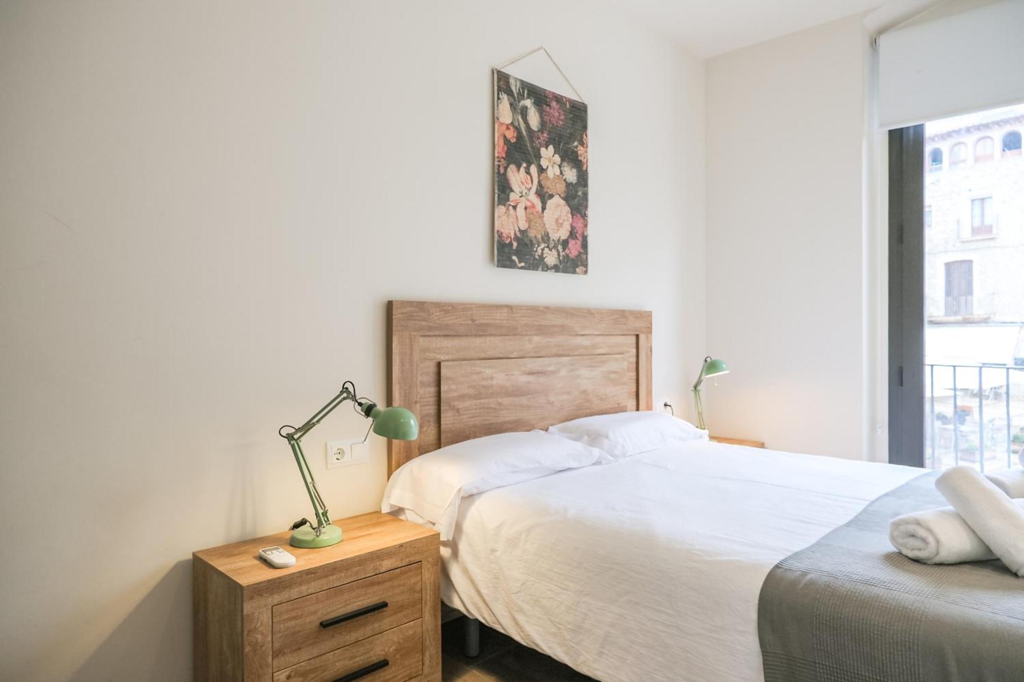 Can Cintet 1 Apartamento En La Plaza De Besalú Екстериор снимка