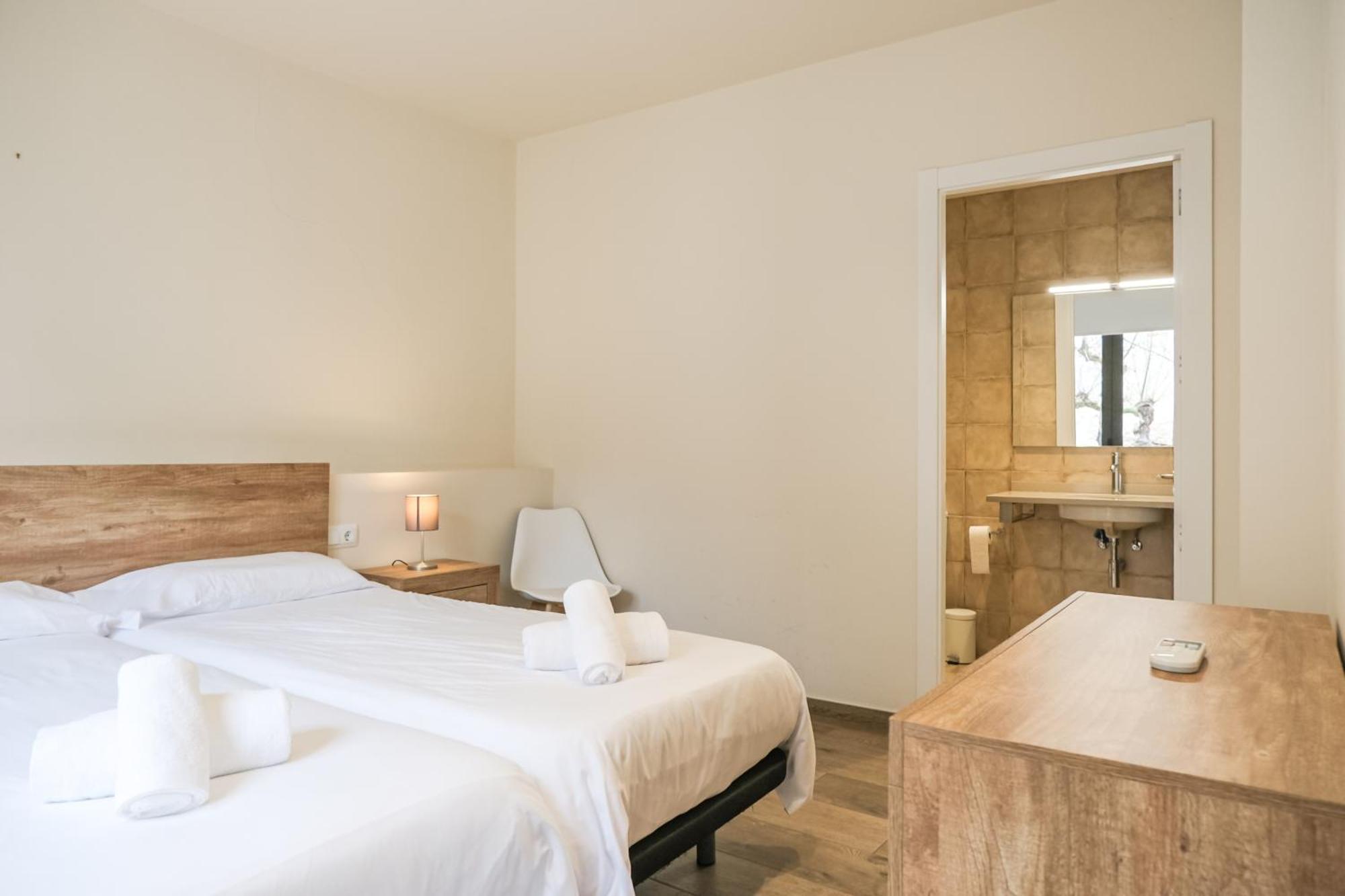 Can Cintet 1 Apartamento En La Plaza De Besalú Екстериор снимка