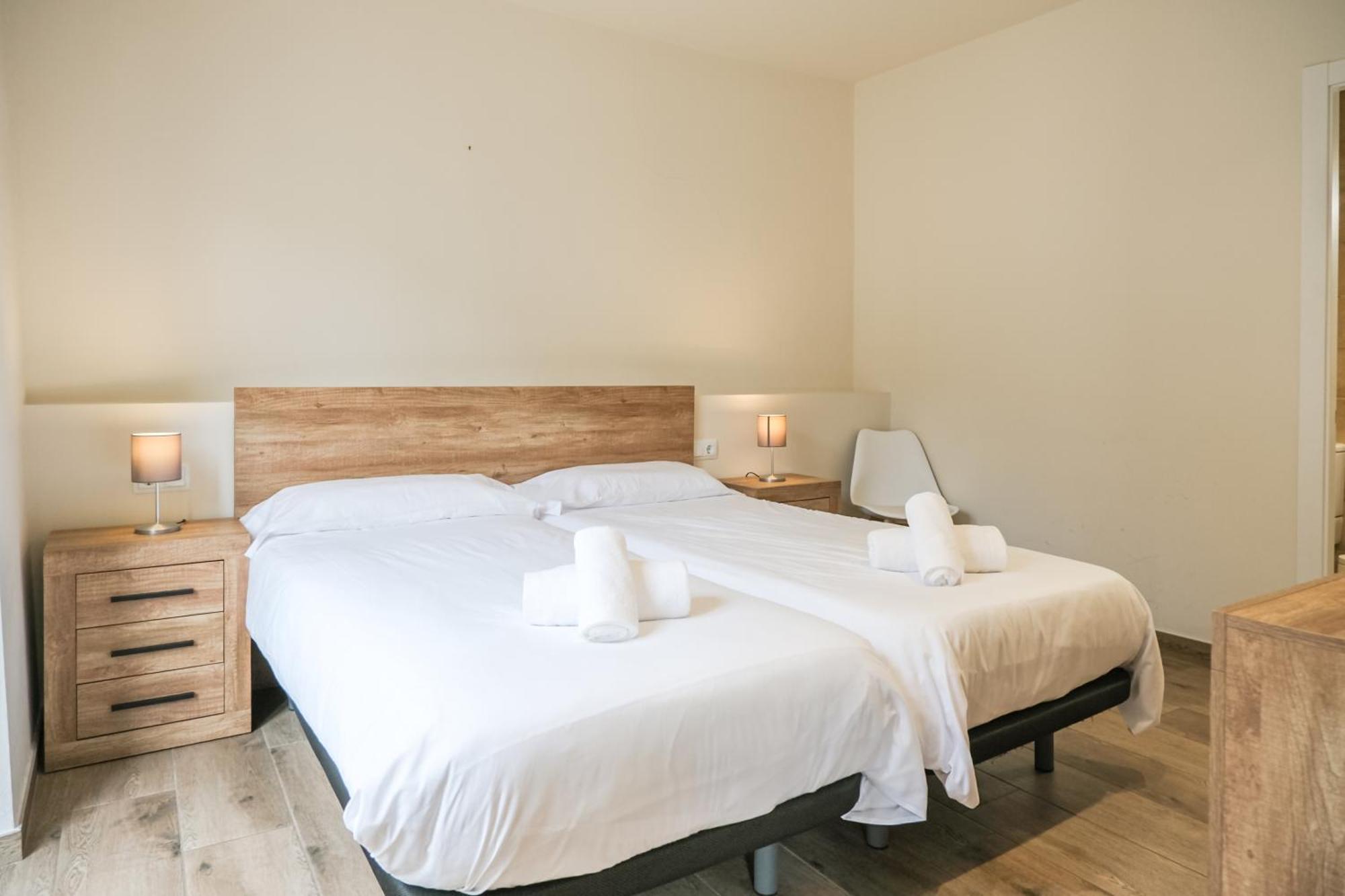 Can Cintet 1 Apartamento En La Plaza De Besalú Екстериор снимка