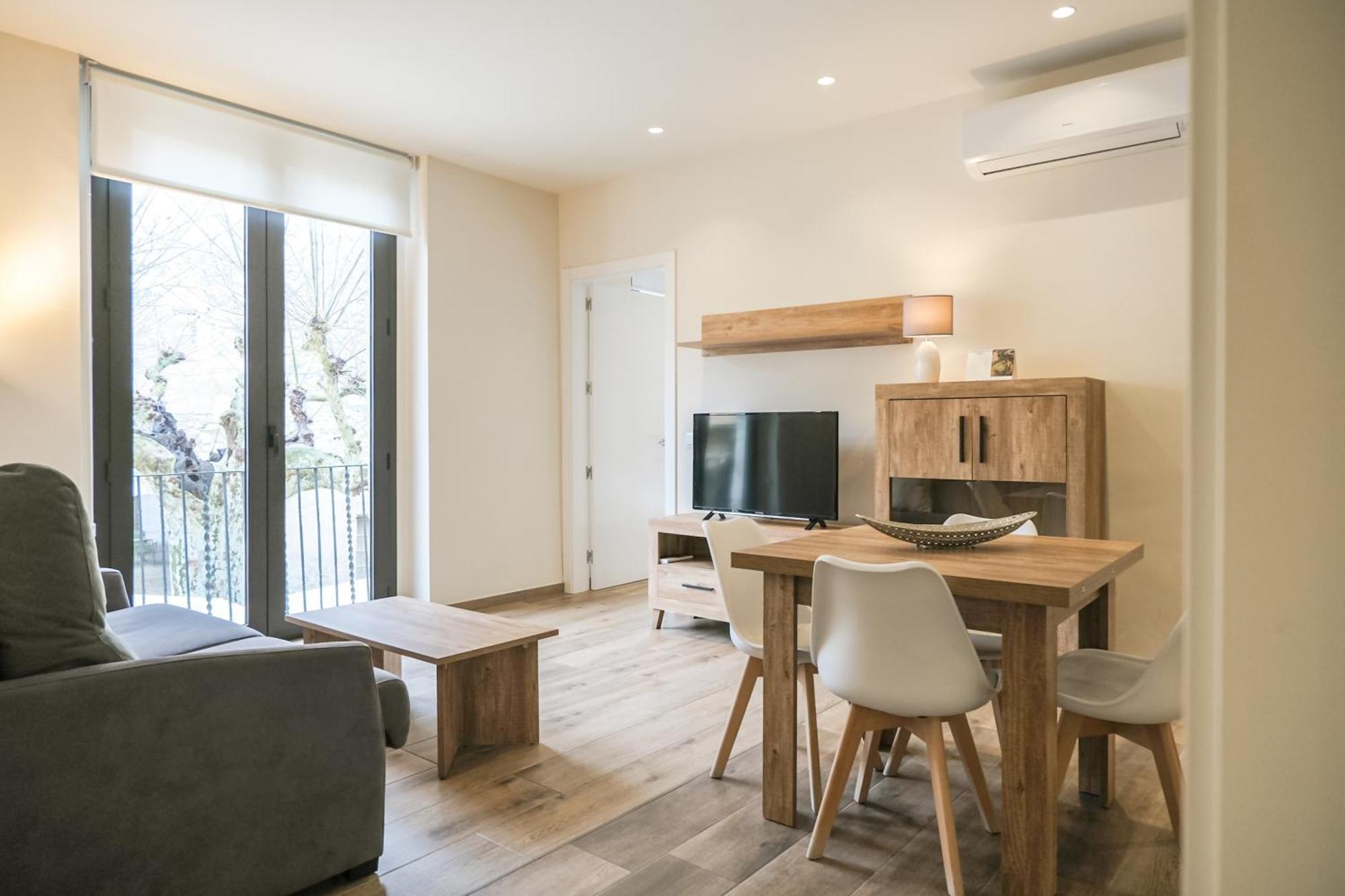 Can Cintet 1 Apartamento En La Plaza De Besalú Екстериор снимка